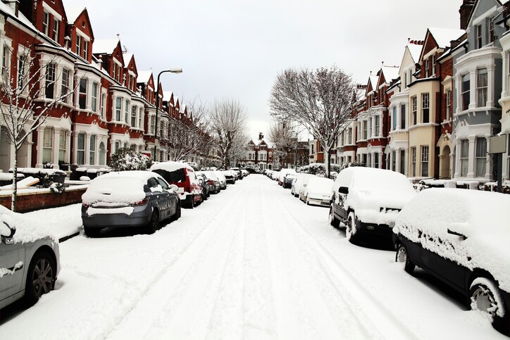 Worst Winter for 100 Years. Long English Winter