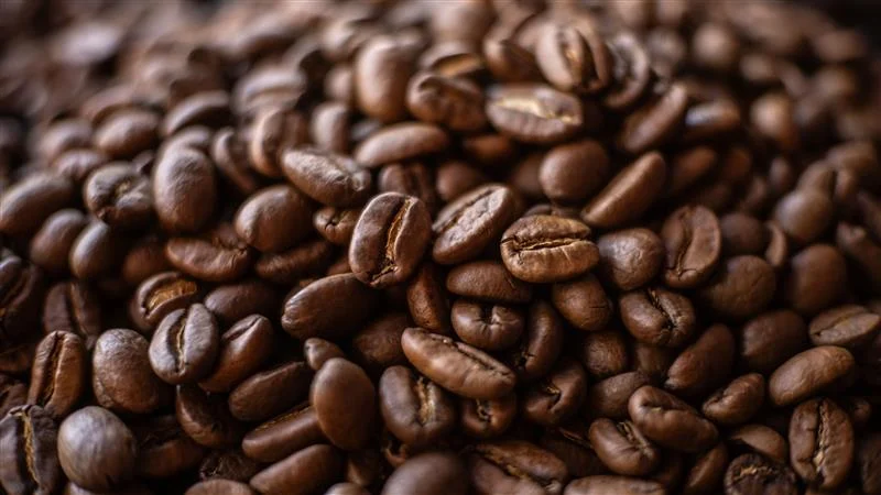 Dust-Control-with-FV900-for-Coffee-Advert On-Set Dust Control with FV900 for Coffee Advert: A Case Study
